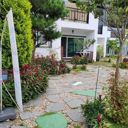 Sky Vivaldi Pension Hongcheon Εξωτερικό φωτογραφία