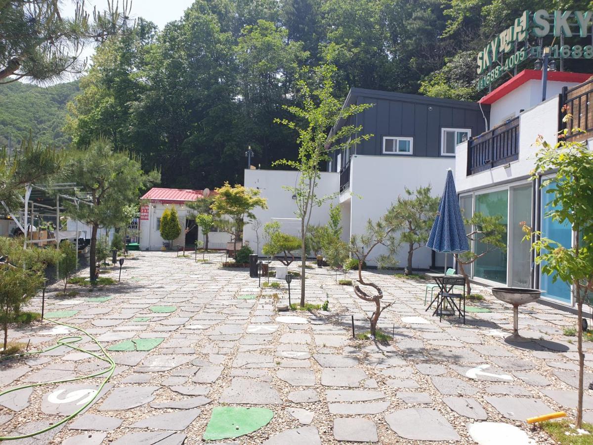 Sky Vivaldi Pension Hongcheon Εξωτερικό φωτογραφία