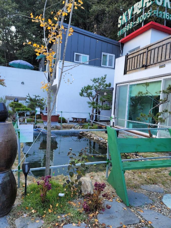 Sky Vivaldi Pension Hongcheon Εξωτερικό φωτογραφία
