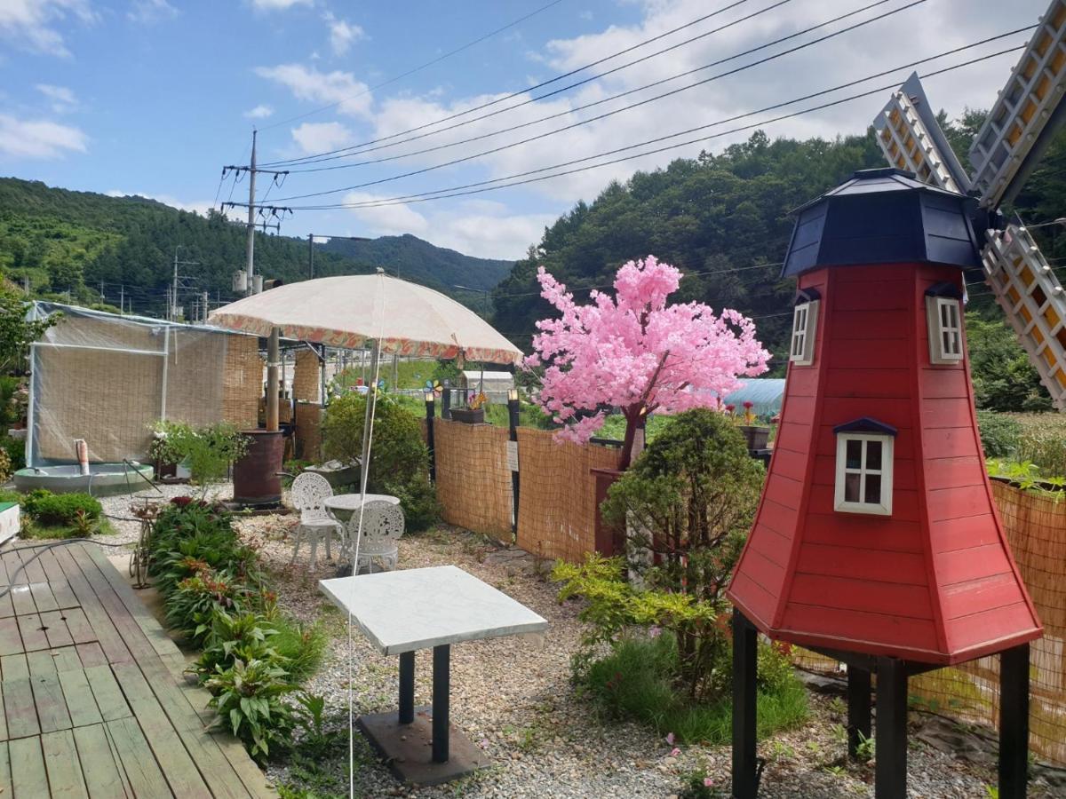 Sky Vivaldi Pension Hongcheon Εξωτερικό φωτογραφία