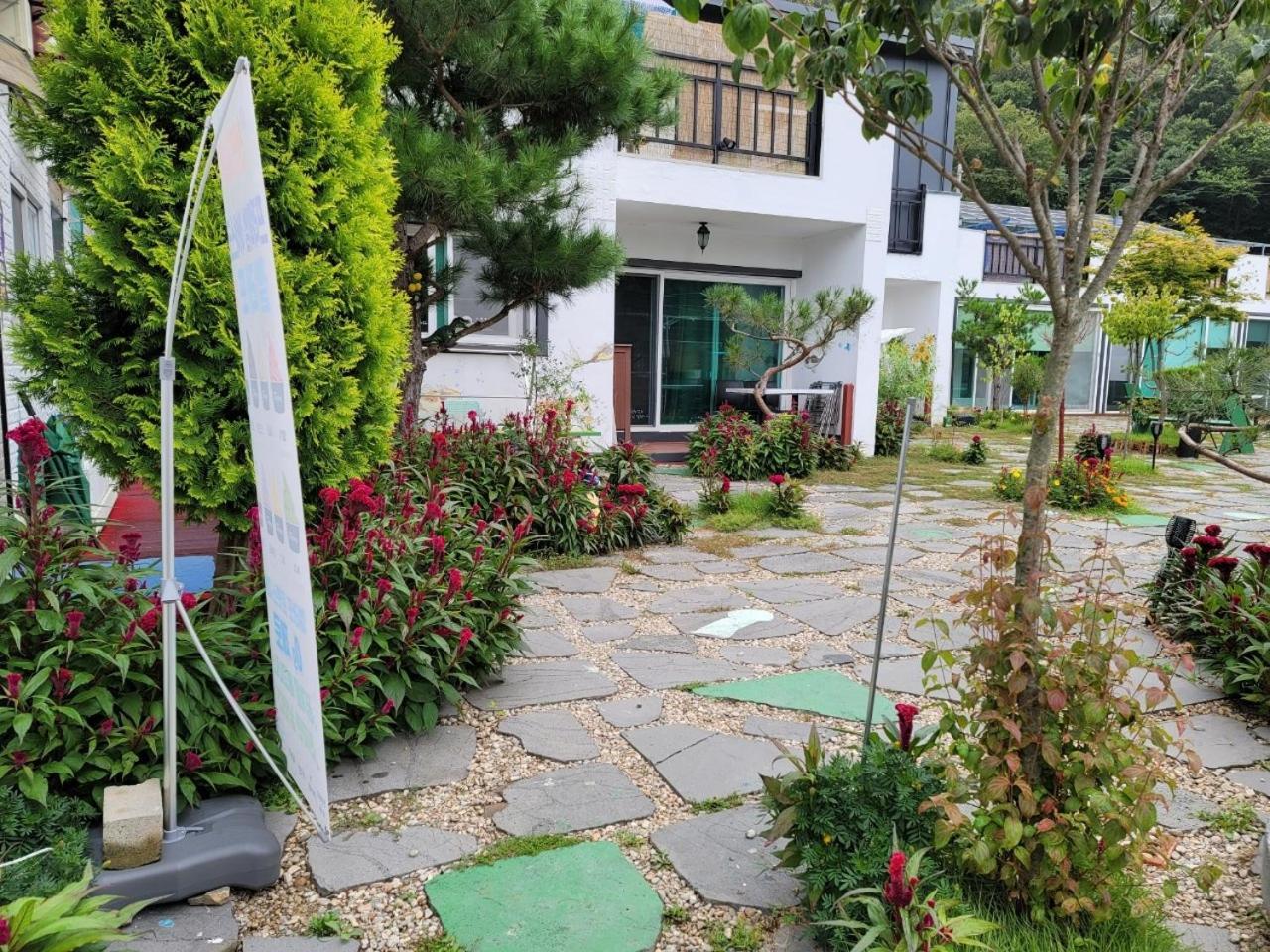 Sky Vivaldi Pension Hongcheon Εξωτερικό φωτογραφία