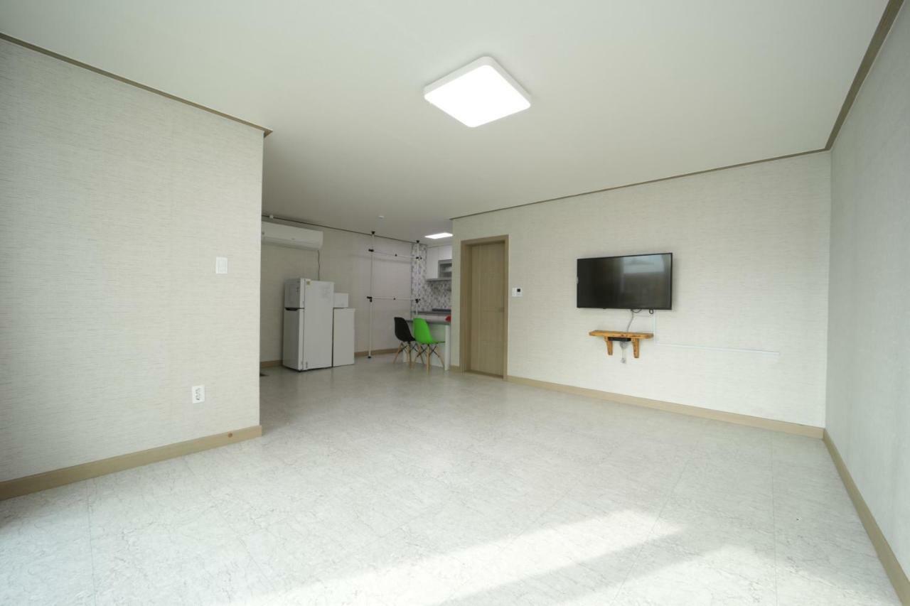 Sky Vivaldi Pension Hongcheon Εξωτερικό φωτογραφία